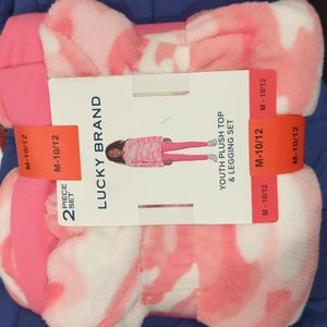 New. Lucky Brand Set